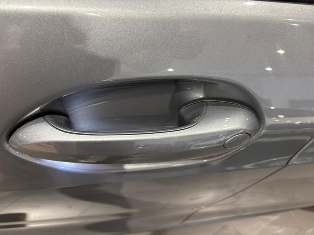 BMW Serie 1 118i color Gris. Año 2024. 103KW(140CV). Gasolina. En concesionario Automotor Costa, S.L.U. de Almería