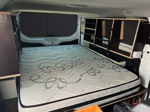 Ford Transit Custom Kombi 2.0 TDCI 310 L2 Ambiente 96 kW (130 CV)