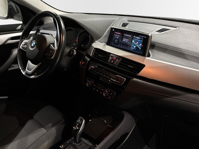 BMW X2 xDrive18d color Negro. Año 2021. 110KW(150CV). Diésel. En concesionario BMW Marcos Automoción de Valencia