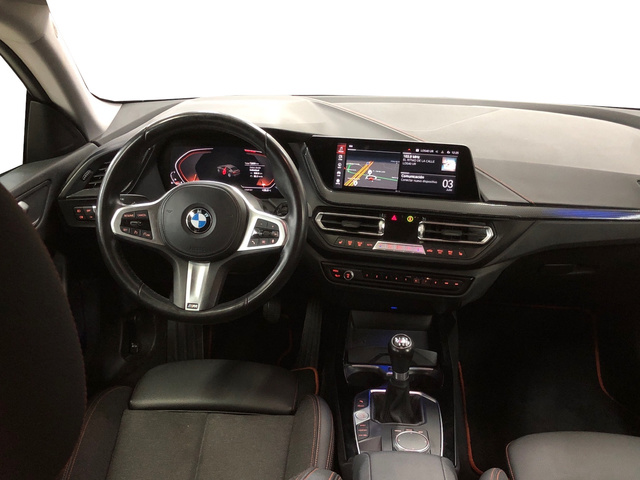 BMW Serie 2 218i Gran Coupe color Blanco. Año 2022. 103KW(140CV). Gasolina. En concesionario Auto Premier, S.A. - MADRID de Madrid