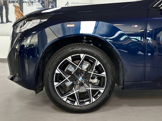 BMW X3 xDrive20d color Azul. Año 2024. 145KW(197CV). Diésel. En concesionario Triocar Gijón (Bmw y Mini) de Asturias