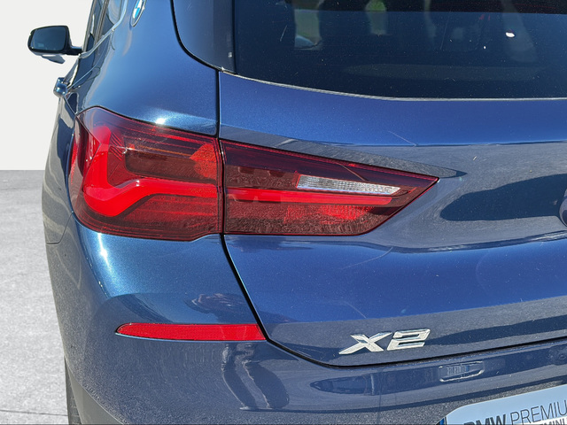 BMW X2 xDrive18d color Azul. Año 2022. 110KW(150CV). Diésel. En concesionario Carteya Motor | Campo de Gibraltar de Cádiz