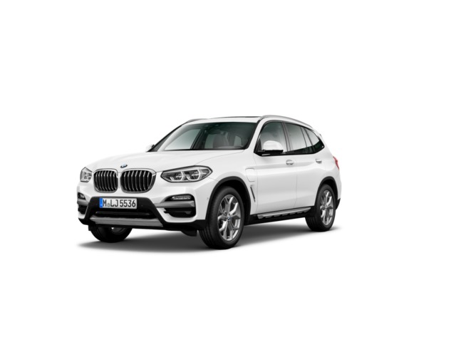 BMW X3 xDrive30e color Blanco. Año 2021. 215KW(292CV). Híbrido Electro/Gasolina. En concesionario Oliva Motor Girona de Girona