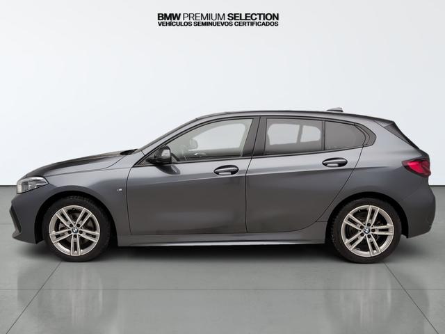 BMW Serie 1 118i color Gris. Año 2021. 103KW(140CV). Gasolina. En concesionario Automotor Premium Velázquez - Málaga de Málaga