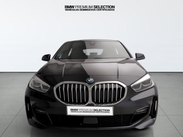 BMW Serie 1 118d color Negro. Año 2021. 110KW(150CV). Diésel. En concesionario Automotor Premium Velázquez - Málaga de Málaga