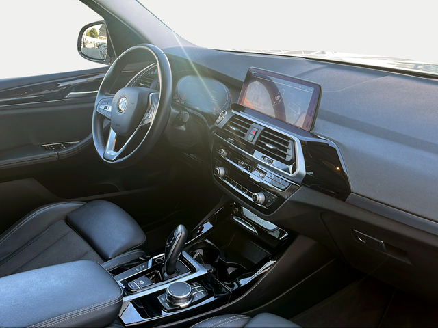 BMW X3 xDrive20d color Blanco. Año 2020. 140KW(190CV). Diésel. En concesionario Ilbira Motor | Granada de Granada