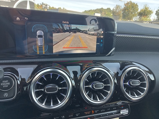 Mercedes-Benz Clase A 180 100 kW (136 CV)