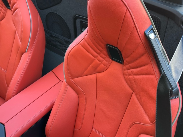 BMW Z4 sDrive30i Cabrio color Blanco. Año 2024. 190KW(258CV). Gasolina. En concesionario Celtamotor Vigo de Pontevedra