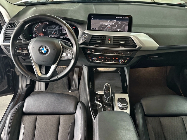 BMW X4 xDrive20d color Negro. Año 2020. 140KW(190CV). Diésel. En concesionario Triocar Avilés (Bmw y Mini) de Asturias