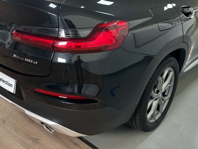 BMW X4 xDrive20d color Negro. Año 2020. 140KW(190CV). Diésel. En concesionario Triocar Avilés (Bmw y Mini) de Asturias
