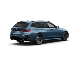 Fotos de BMW Serie 3 330e Touring color Azul. Año 2024. 215KW(292CV). Híbrido Electro/Gasolina. En concesionario Movilnorte Las Rozas de Madrid