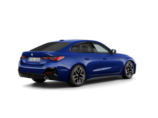 BMW Serie 4 420d Gran Coupe color Azul. Año 2024. 140KW(190CV). Diésel. En concesionario Movilnorte El Carralero de Madrid