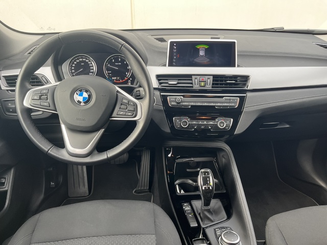 BMW X2 sDrive18d color Blanco. Año 2022. 110KW(150CV). Diésel. En concesionario Novomóvil Oleiros de Coruña