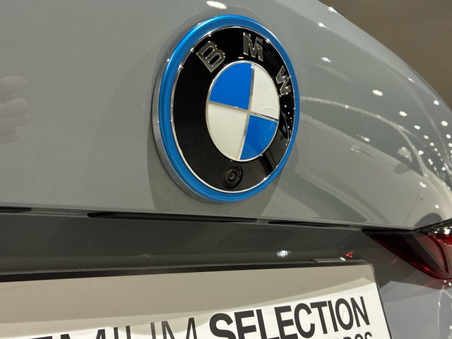 BMW i4 eDrive40 color Gris. Año 2023. 250KW(340CV). Eléctrico. En concesionario BMW Marcos Automoción de Valencia