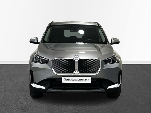 BMW iX1 eDrive20 color Gris Plata. Año 2025. 150KW(204CV). Eléctrico. En concesionario Engasa S.A. de Valencia