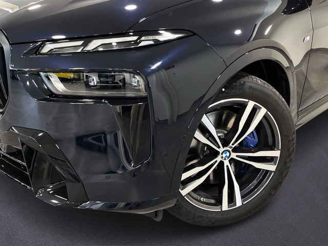 BMW X7 xDrive40d color Negro. Año 2025. 259KW(352CV). Híbrido Electro/Diesel. En concesionario BMW Marcos Automoción de Valencia