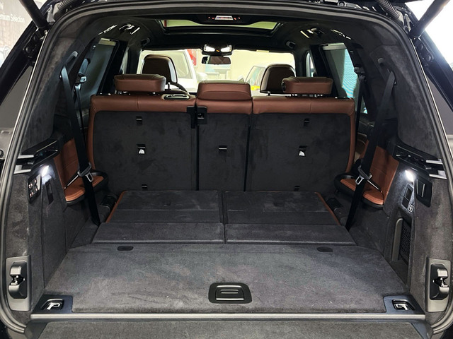 BMW X7 xDrive40d color Negro. Año 2025. 259KW(352CV). Híbrido Electro/Diesel. En concesionario BMW Marcos Automoción de Valencia