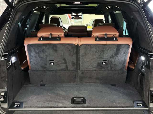 BMW X7 xDrive40d color Negro. Año 2025. 259KW(352CV). Híbrido Electro/Diesel. En concesionario BMW Marcos Automoción de Valencia