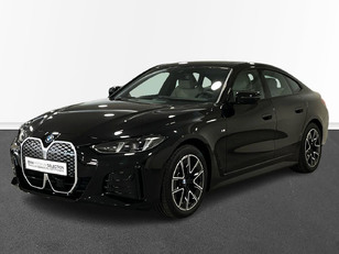 Fotos de BMW i4 eDrive40 color Negro. Año 2025. 250KW(340CV). Eléctrico. En concesionario Engasa S.A. de Valencia