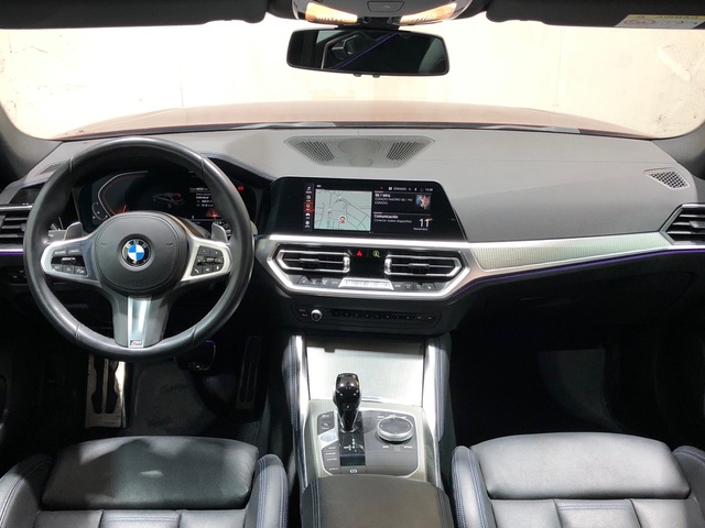 BMW Serie 4 420i Gran Coupe color Rojo. Año 2022. 135KW(184CV). Gasolina. En concesionario Movilnorte El Carralero de Madrid