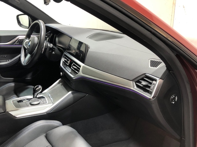 BMW Serie 4 420i Gran Coupe color Rojo. Año 2022. 135KW(184CV). Gasolina. En concesionario Movilnorte El Carralero de Madrid