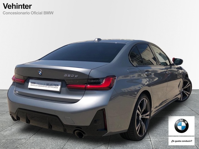 BMW Serie 3 320d color Gris. Año 2024. 140KW(190CV). Híbrido Electro/Diesel. En concesionario Vehinter Getafe de Madrid
