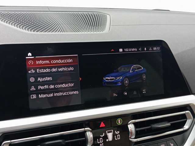 BMW Serie 3 320d color Azul. Año 2021. 140KW(190CV). Diésel. En concesionario Augusta Aragon S.A. de Zaragoza