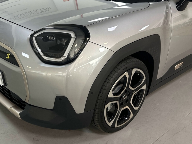 fotoG 5 del MINI MINI Aceman SE 160 kW (218 CV) 218cv Eléctrico del 2025 en Asturias