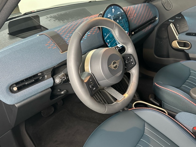 fotoG 14 del MINI MINI Aceman SE 160 kW (218 CV) 218cv Eléctrico del 2025 en Asturias