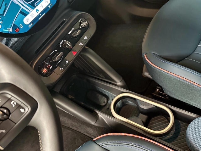 fotoG 17 del MINI MINI Aceman SE 160 kW (218 CV) 218cv Eléctrico del 2025 en Asturias