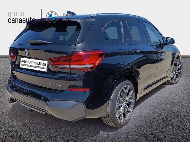 BMW X1 xDrive25e color Negro. Año 2021. 162KW(220CV). Híbrido Electro/Gasolina. En concesionario TACO de Sta. C. Tenerife