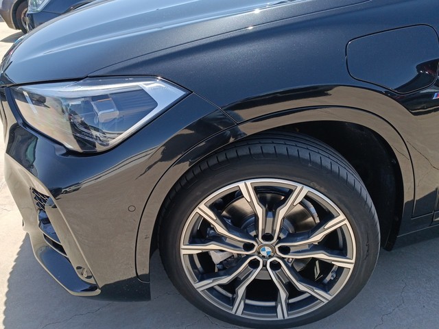 BMW X1 xDrive25e color Negro. Año 2021. 162KW(220CV). Híbrido Electro/Gasolina. En concesionario TACO de Sta. C. Tenerife