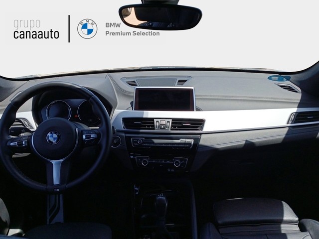 BMW X1 xDrive25e color Negro. Año 2021. 162KW(220CV). Híbrido Electro/Gasolina. En concesionario TACO de Sta. C. Tenerife
