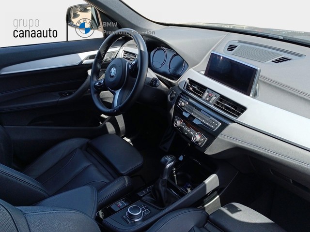 BMW X1 xDrive25e color Negro. Año 2021. 162KW(220CV). Híbrido Electro/Gasolina. En concesionario TACO de Sta. C. Tenerife