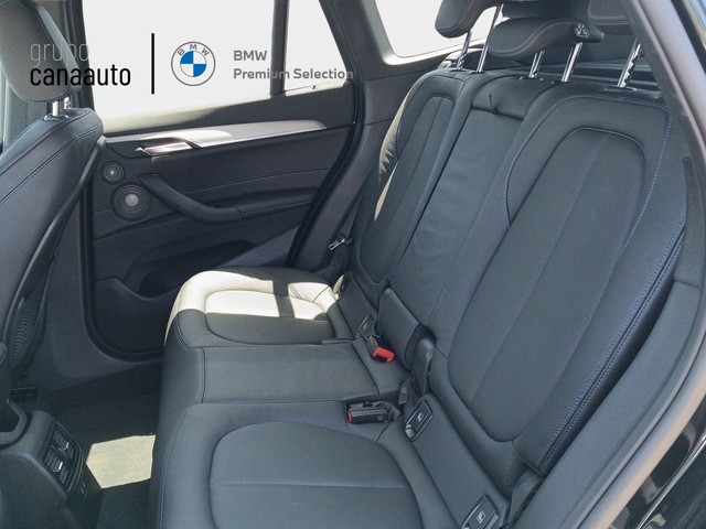 BMW X1 xDrive25e color Negro. Año 2021. 162KW(220CV). Híbrido Electro/Gasolina. En concesionario TACO de Sta. C. Tenerife