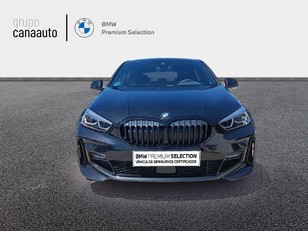 Fotos de BMW Serie 1 118i color Negro. Año 2024. 103KW(140CV). Gasolina. En concesionario TACO de Sta. C. Tenerife
