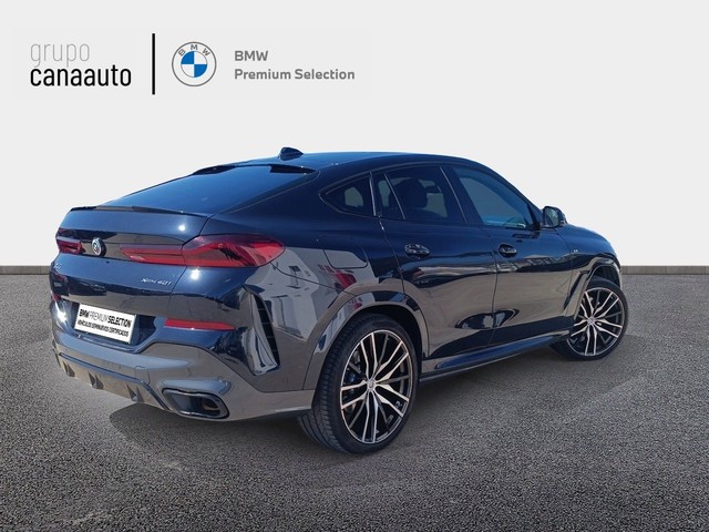 BMW X6 xDrive40i color Negro. Año 2022. 250KW(340CV). Gasolina. En concesionario TACO de Sta. C. Tenerife