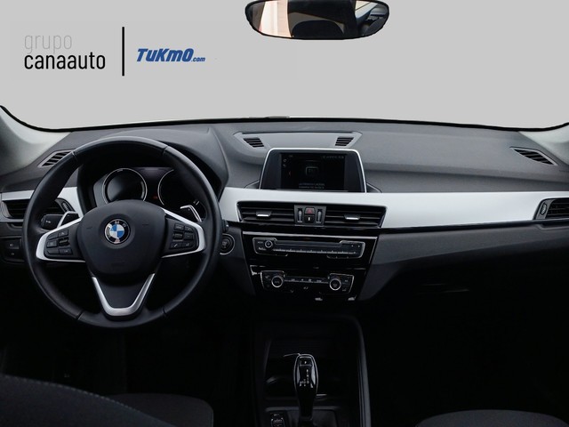 BMW X1 sDrive18d color Blanco. Año 2019. 110KW(150CV). Diésel. En concesionario TACO de Sta. C. Tenerife