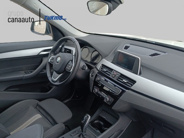 BMW X1 sDrive18d color Blanco. Año 2019. 110KW(150CV). Diésel. En concesionario TACO de Sta. C. Tenerife
