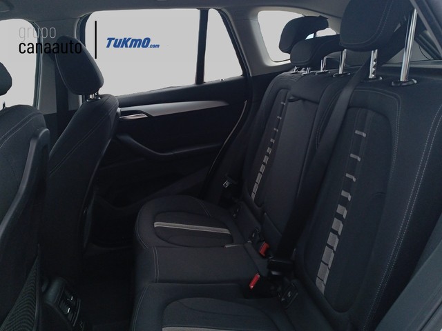 BMW X1 sDrive18d color Blanco. Año 2019. 110KW(150CV). Diésel. En concesionario TACO de Sta. C. Tenerife