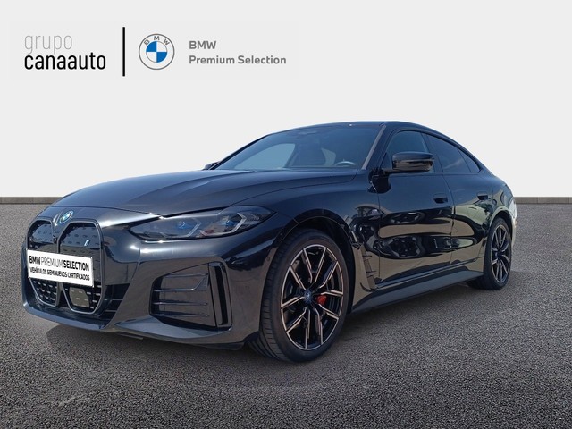BMW i4 eDrive35 color Negro. Año 2023. 210KW(286CV). Eléctrico. En concesionario TACO de Sta. C. Tenerife