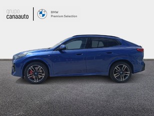 Fotos de BMW iX2 xDrive30 color Azul. Año 2024. 230KW(313CV). Eléctrico. En concesionario TACO de Sta. C. Tenerife