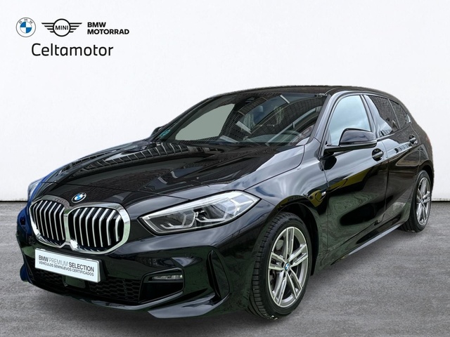 BMW Serie 1 118d color Negro. Año 2024. 110KW(150CV). Diésel. En concesionario Celtamotor Vigo de Pontevedra