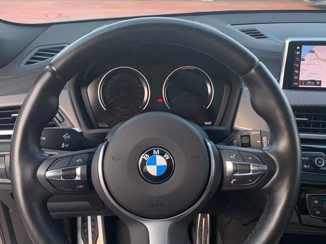 BMW X2 xDrive18d color Gris. Año 2022. 110KW(150CV). Diésel. En concesionario Celtamotor Pontevedra de Pontevedra