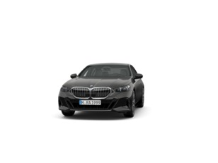 Fotos de BMW Serie 5 520d color Gris. Año 2024. 145KW(197CV). Híbrido Electro/Diesel. En concesionario CARTAGENA PREMIUM S.L. de Murcia