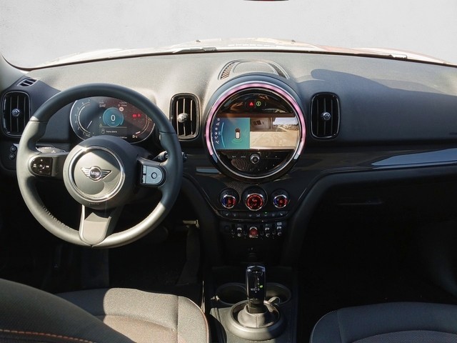 fotoG 6 del MINI MINI Countryman Cooper 100 kW (136 CV) 136cv Gasolina del 2023 en Vizcaya
