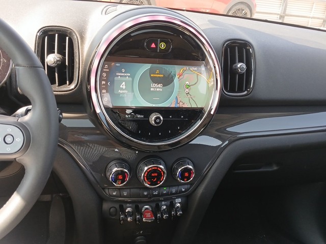 fotoG 11 del MINI MINI Countryman Cooper 100 kW (136 CV) 136cv Gasolina del 2023 en Vizcaya