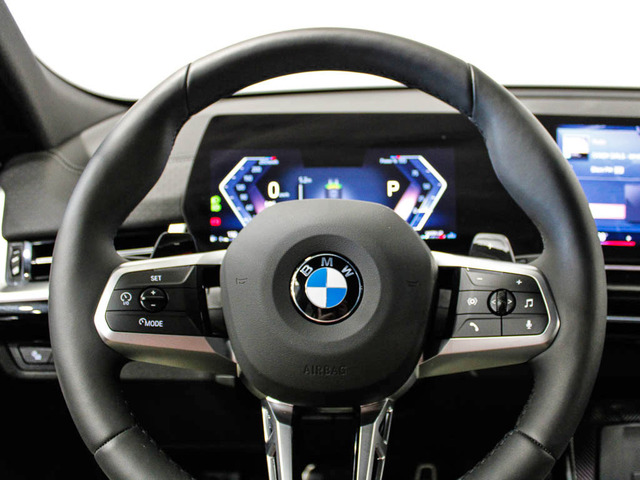 BMW X2 sDrive18d color Gris. Año 2024. 110KW(150CV). Diésel. En concesionario Barcelona Premium -- GRAN VIA de Barcelona