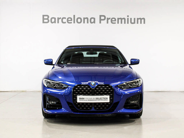BMW Serie 4 420i Cabrio color Azul. Año 2024. 135KW(184CV). Gasolina. En concesionario Barcelona Premium -- GRAN VIA de Barcelona