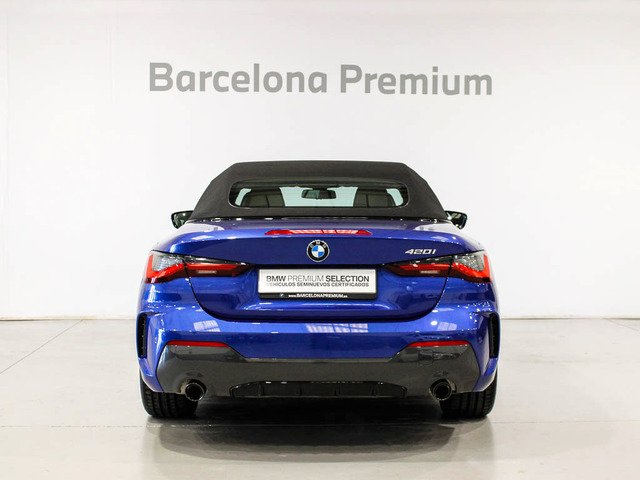 BMW Serie 4 420i Cabrio color Azul. Año 2024. 135KW(184CV). Gasolina. En concesionario Barcelona Premium -- GRAN VIA de Barcelona
